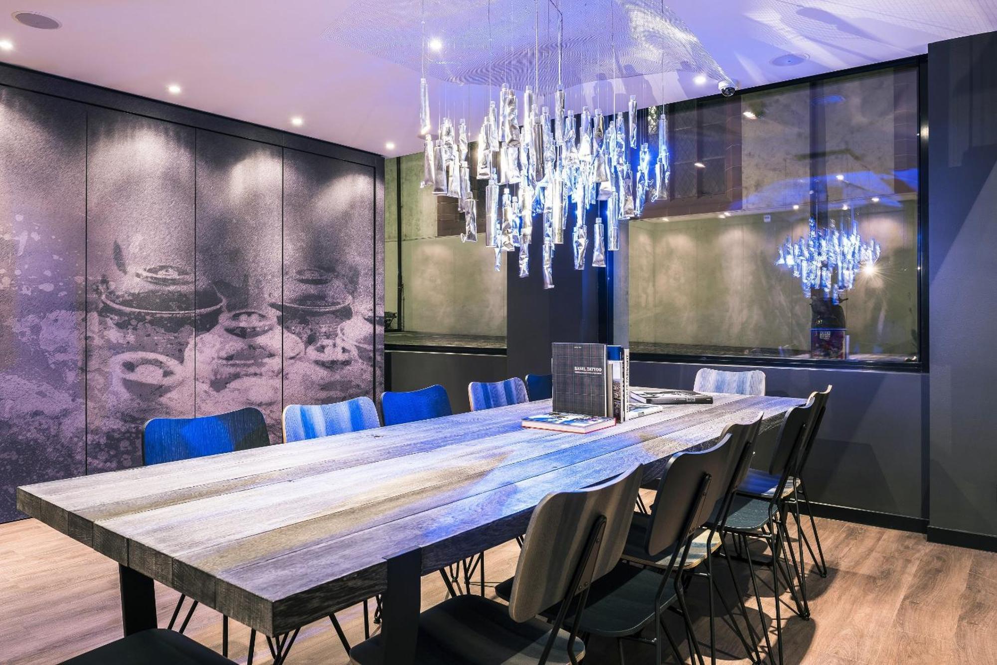 Motel One Базель Экстерьер фото