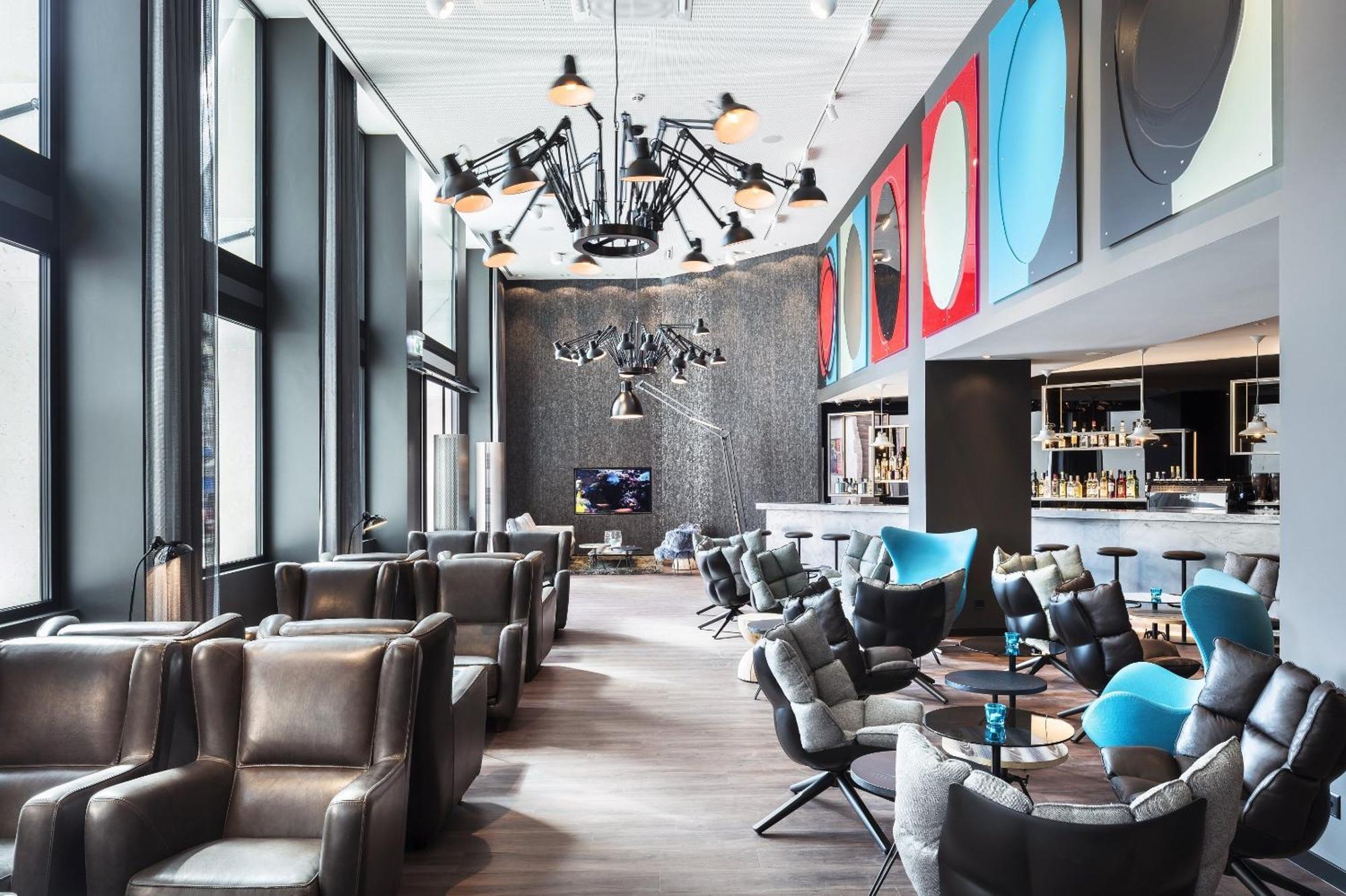 Motel One Базель Экстерьер фото