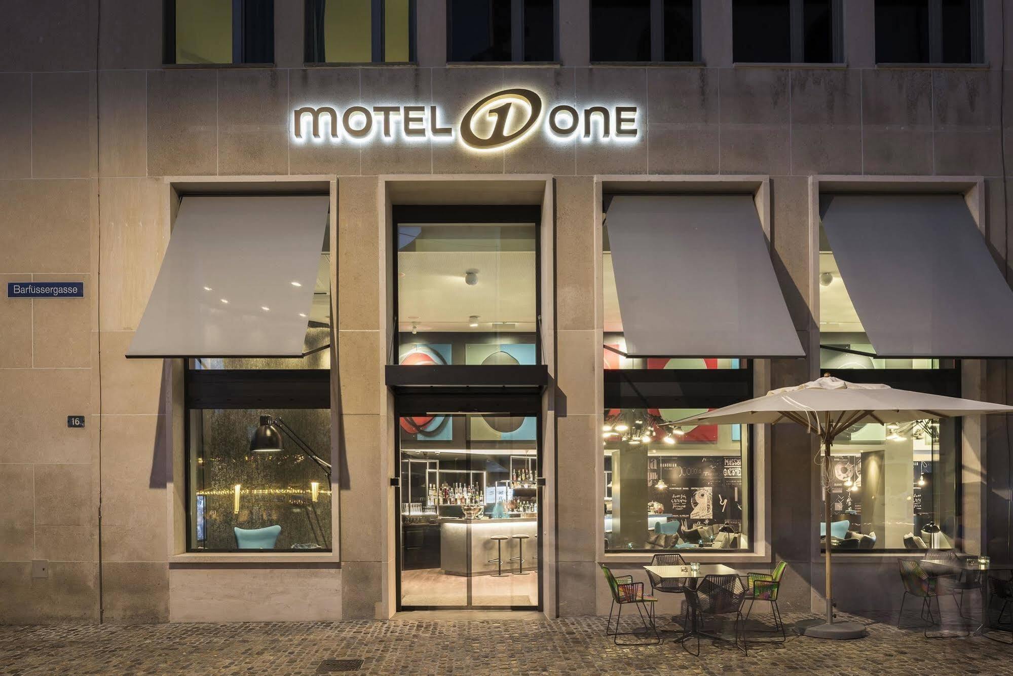 Motel One Базель Экстерьер фото