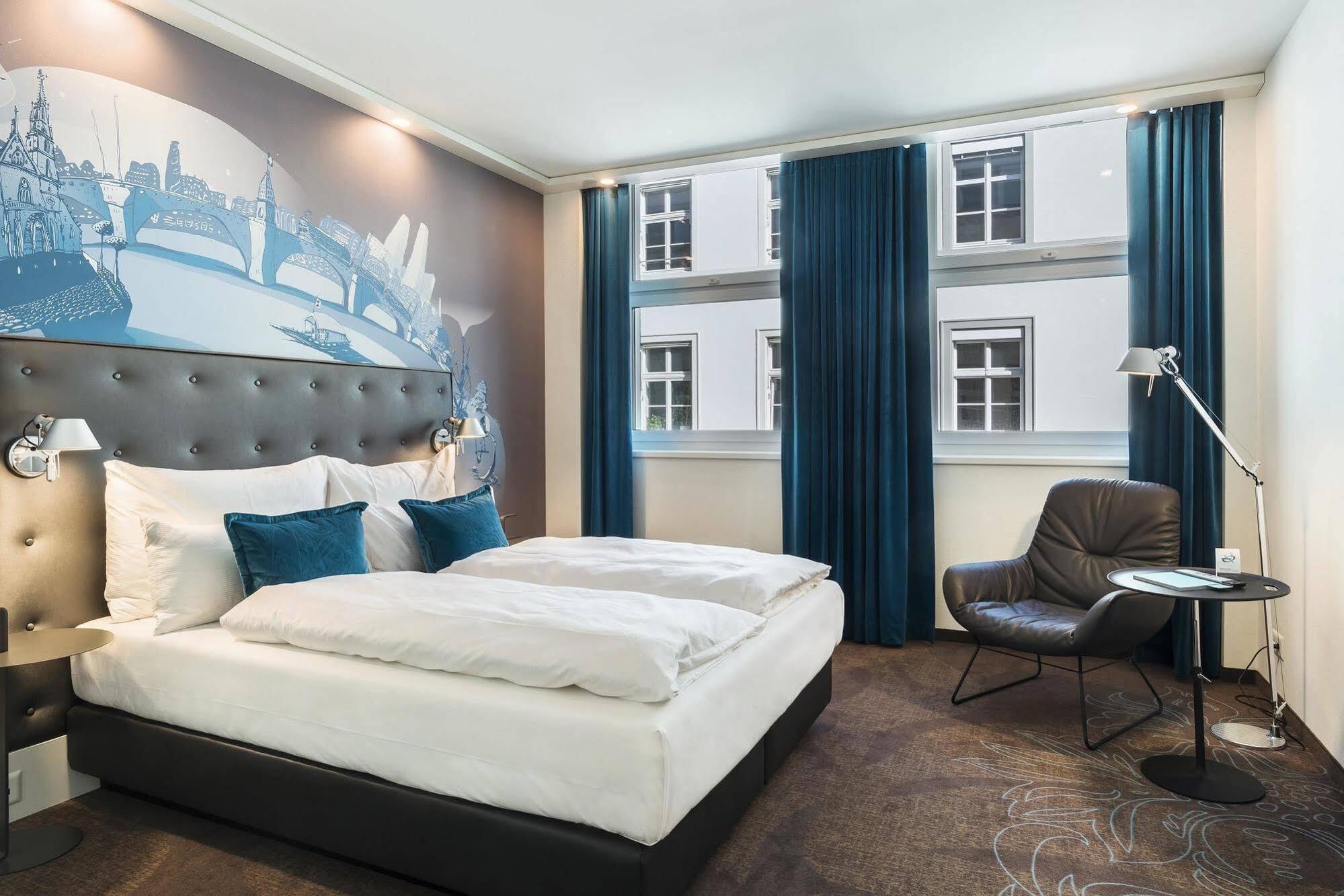 Motel One Базель Экстерьер фото