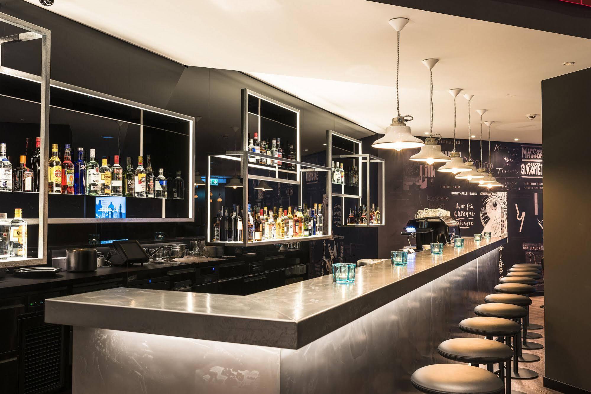 Motel One Базель Экстерьер фото